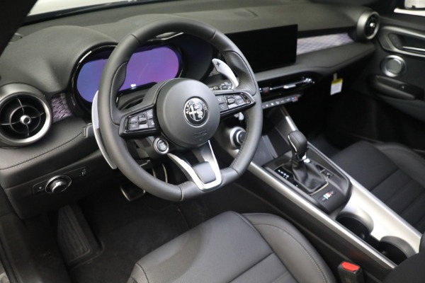 New 2024 Alfa Romeo Tonale Ti for sale $54,450 at Alfa Romeo of Westport in Westport CT 06880 18