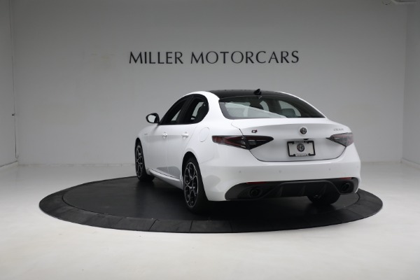 New 2024 Alfa Romeo Giulia Veloce for sale $53,940 at Alfa Romeo of Westport in Westport CT 06880 10