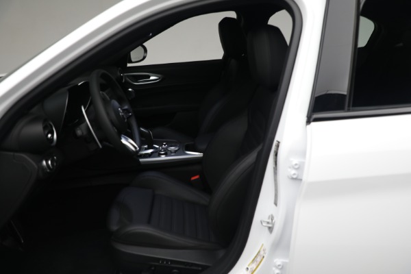 New 2024 Alfa Romeo Giulia Veloce for sale $53,940 at Alfa Romeo of Westport in Westport CT 06880 12