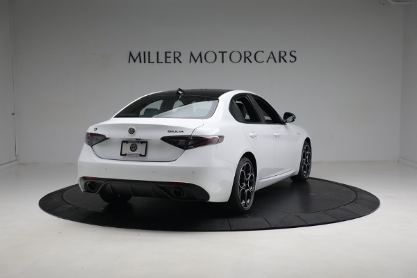 New 2024 Alfa Romeo Giulia Veloce for sale $53,940 at Alfa Romeo of Westport in Westport CT 06880 9