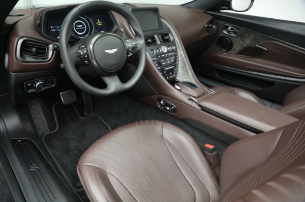Used 2020 Aston Martin DB11 Volante for sale $148,900 at Alfa Romeo of Westport in Westport CT 06880 19