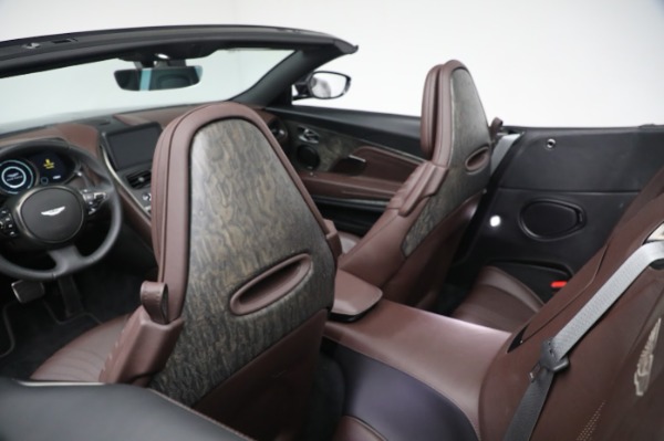 Used 2020 Aston Martin DB11 Volante for sale $148,900 at Alfa Romeo of Westport in Westport CT 06880 26