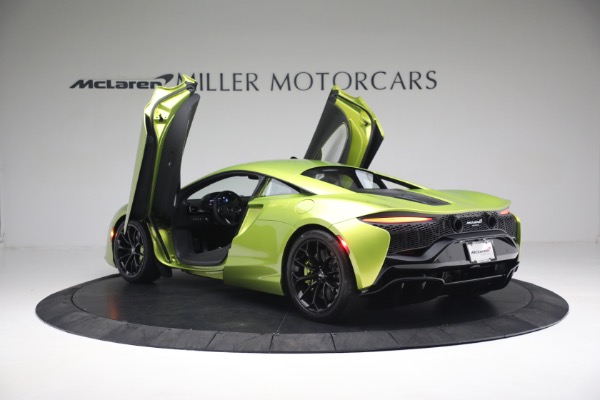 New 2023 McLaren Artura Vision for sale $277,875 at Alfa Romeo of Westport in Westport CT 06880 15