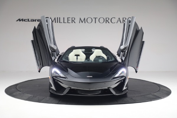 Used 2018 McLaren 570S Spider for sale Sold at Alfa Romeo of Westport in Westport CT 06880 13
