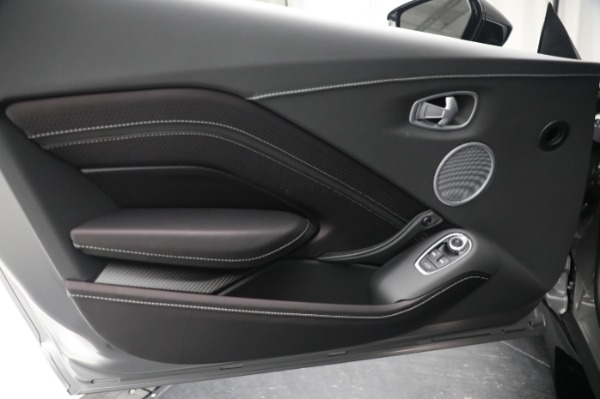 New 2023 Aston Martin Vantage V8 for sale $202,286 at Alfa Romeo of Westport in Westport CT 06880 16