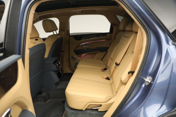 New 2023 Bentley Bentayga Hybrid for sale $250,740 at Alfa Romeo of Westport in Westport CT 06880 24