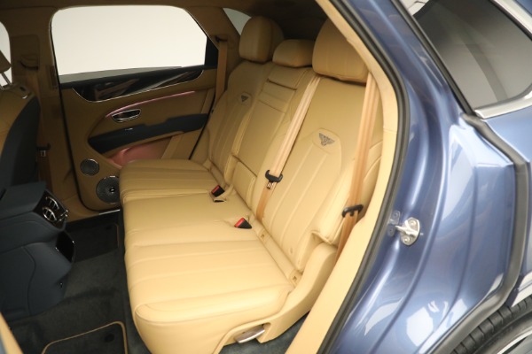 New 2023 Bentley Bentayga Hybrid for sale $250,740 at Alfa Romeo of Westport in Westport CT 06880 25