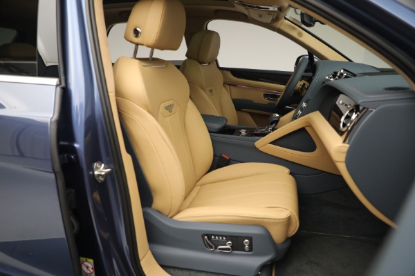 New 2023 Bentley Bentayga Hybrid for sale $250,740 at Alfa Romeo of Westport in Westport CT 06880 28