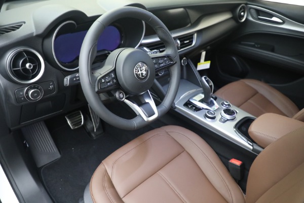 New 2024 Alfa Romeo Stelvio Ti for sale $54,570 at Alfa Romeo of Westport in Westport CT 06880 21
