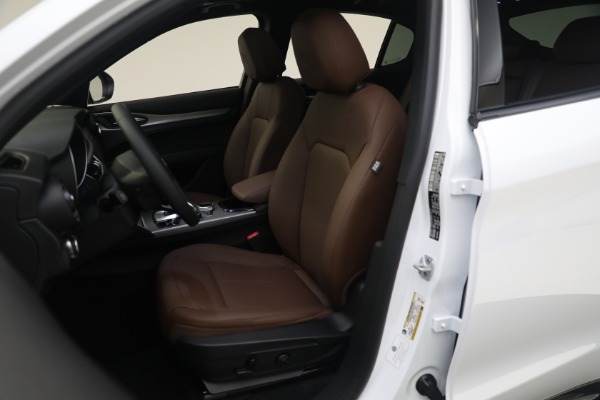 New 2024 Alfa Romeo Stelvio Ti for sale $54,570 at Alfa Romeo of Westport in Westport CT 06880 23