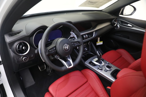 New 2024 Alfa Romeo Stelvio Veloce for sale $56,095 at Alfa Romeo of Westport in Westport CT 06880 22