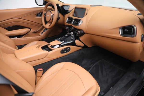 New 2023 Aston Martin Vantage V8 for sale $209,886 at Alfa Romeo of Westport in Westport CT 06880 25