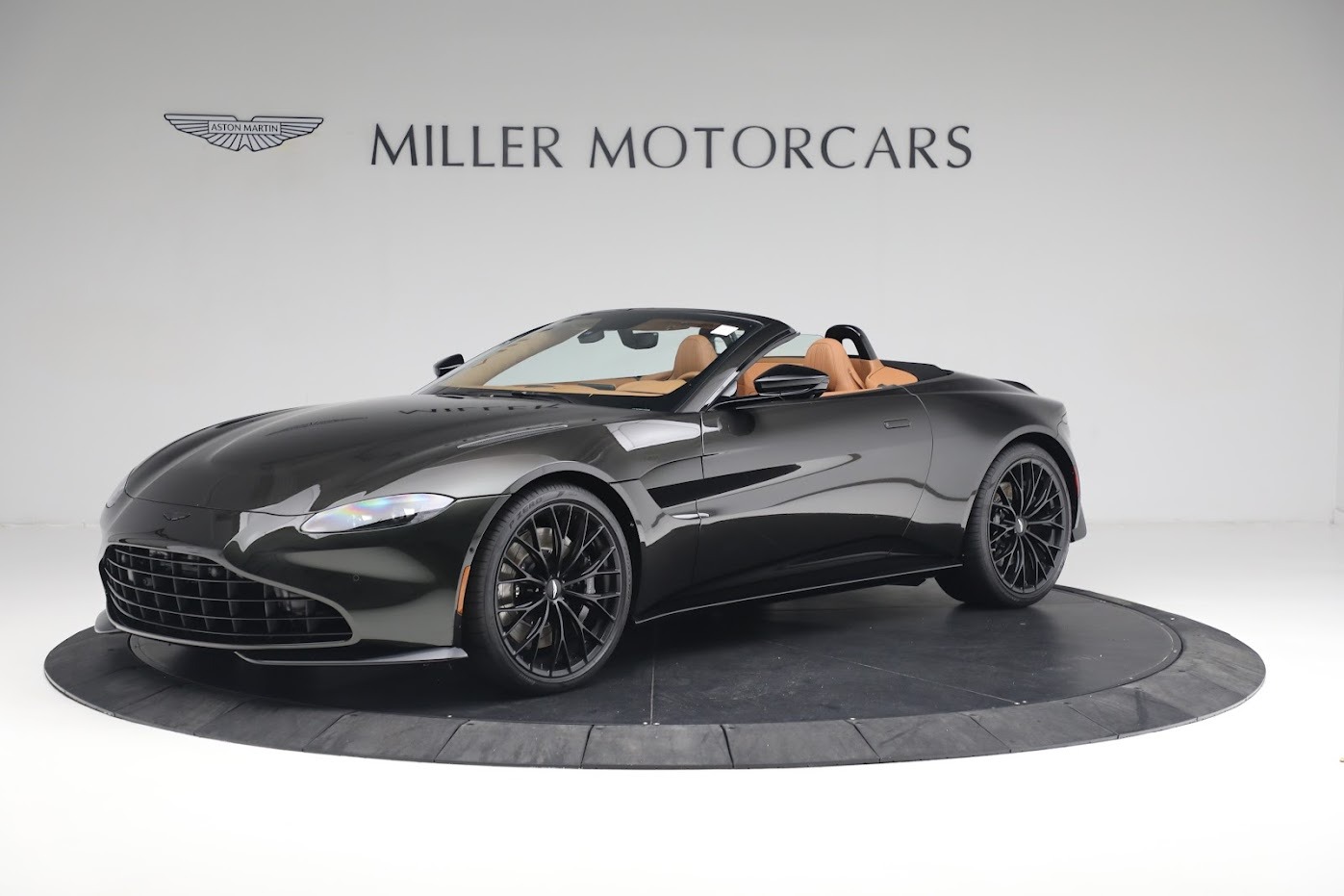 New 2023 Aston Martin Vantage V8 for sale $209,886 at Alfa Romeo of Westport in Westport CT 06880 1