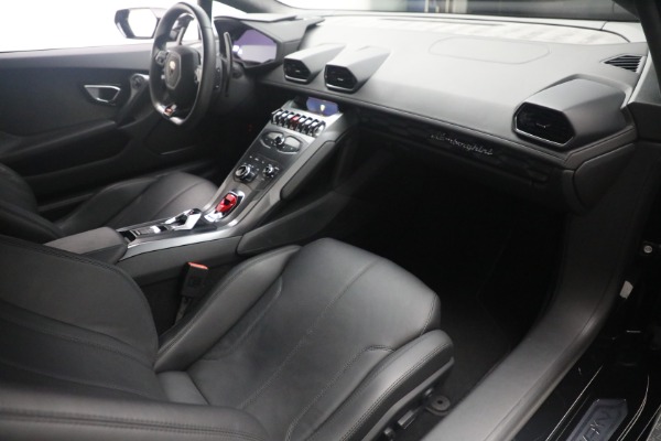 Used 2015 Lamborghini Huracan LP 610-4 for sale $216,900 at Alfa Romeo of Westport in Westport CT 06880 19
