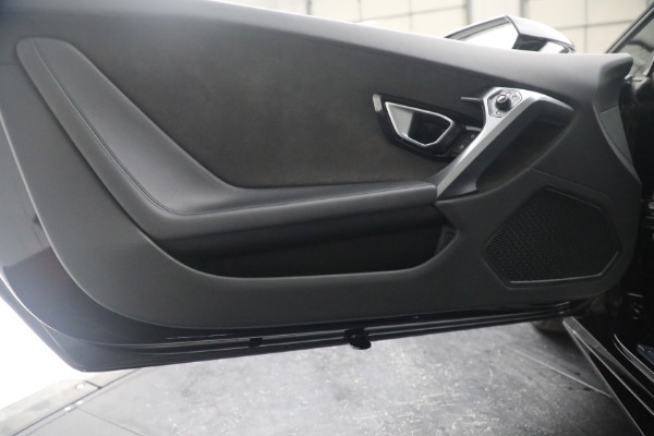 Used 2015 Lamborghini Huracan LP 610-4 for sale $216,900 at Alfa Romeo of Westport in Westport CT 06880 25