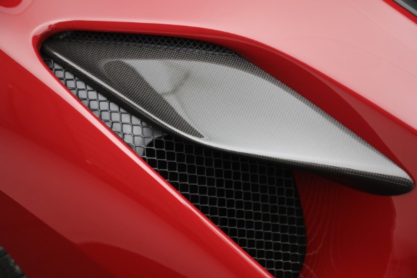 Used 2022 Ferrari F8 Tributo for sale $399,900 at Alfa Romeo of Westport in Westport CT 06880 22