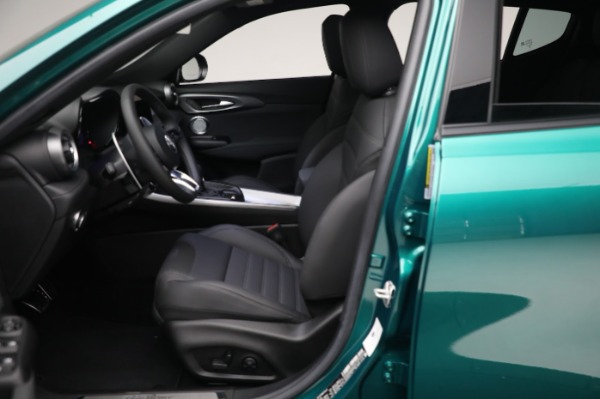 New 2024 Alfa Romeo Tonale Veloce for sale $58,840 at Alfa Romeo of Westport in Westport CT 06880 20