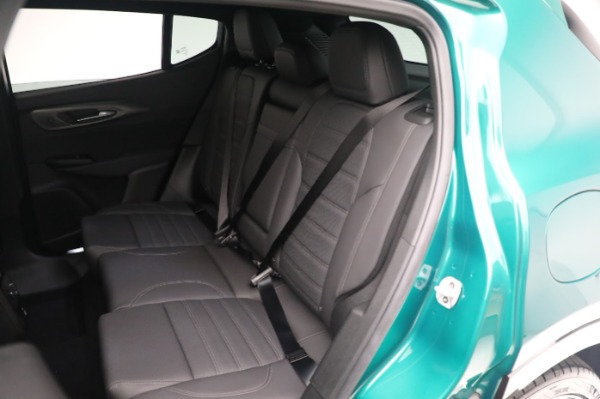 New 2024 Alfa Romeo Tonale Veloce for sale $58,840 at Alfa Romeo of Westport in Westport CT 06880 27