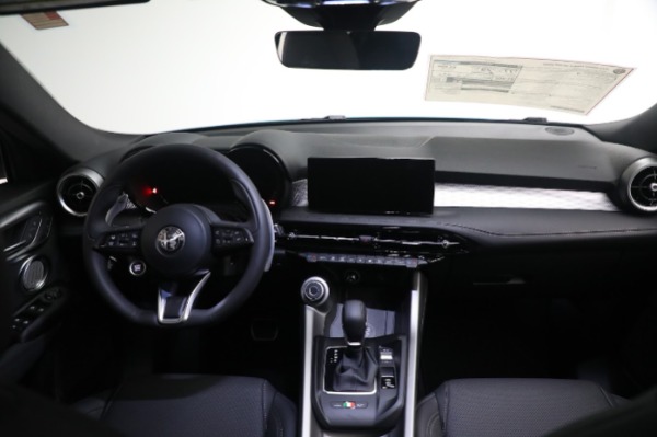 New 2024 Alfa Romeo Tonale Veloce for sale $58,840 at Alfa Romeo of Westport in Westport CT 06880 28