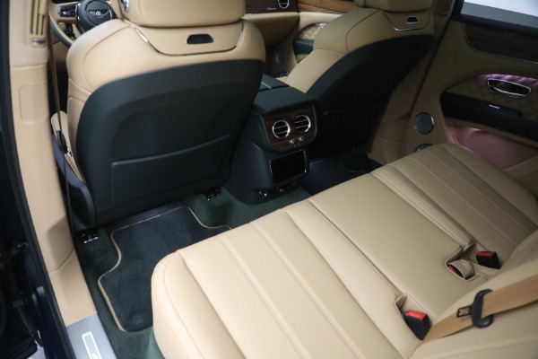 New 2023 Bentley Bentayga Azure Hybrid for sale $258,965 at Alfa Romeo of Westport in Westport CT 06880 23