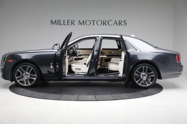 Used 2019 Rolls-Royce Ghost for sale $225,895 at Alfa Romeo of Westport in Westport CT 06880 10