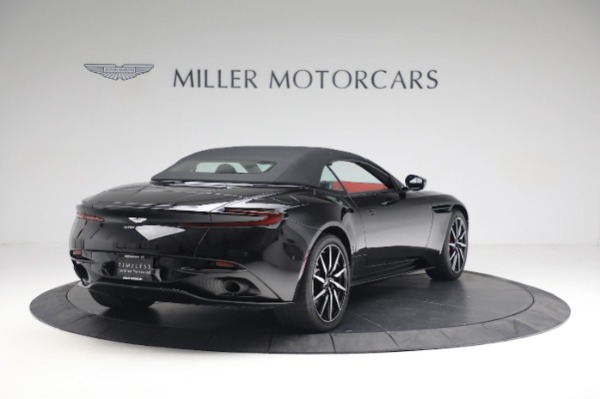 Used 2020 Aston Martin DB11 Volante for sale $139,900 at Alfa Romeo of Westport in Westport CT 06880 16