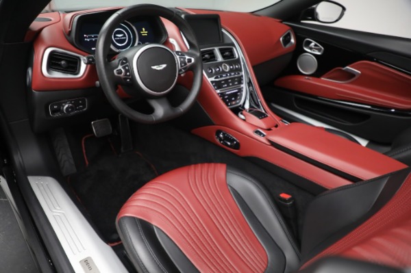 Used 2020 Aston Martin DB11 Volante for sale $139,900 at Alfa Romeo of Westport in Westport CT 06880 19