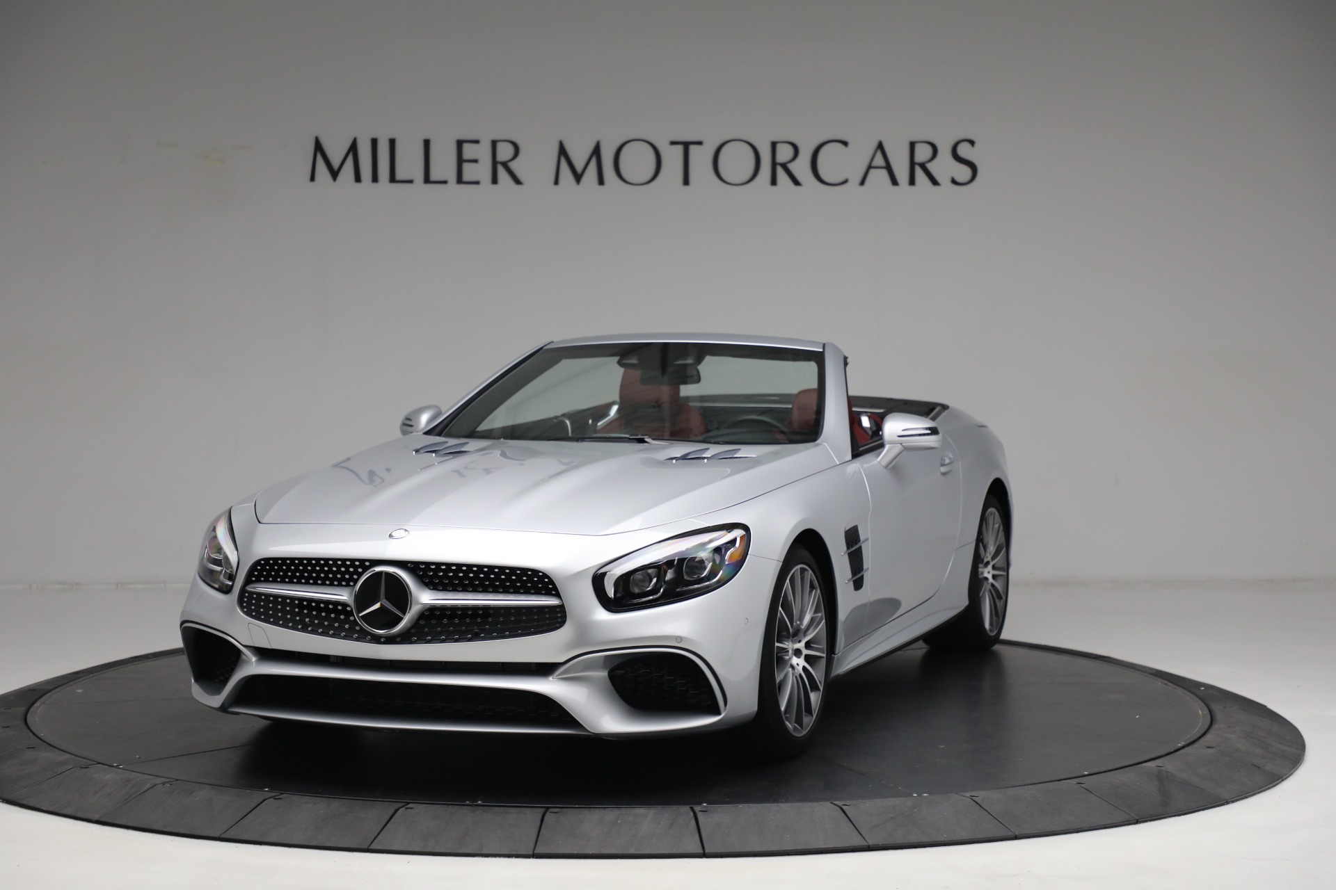 Used 2017 Mercedes-Benz SL-Class SL 450 for sale $62,900 at Alfa Romeo of Westport in Westport CT 06880 1