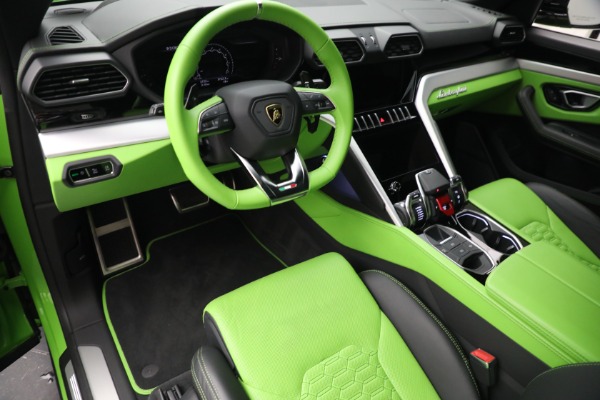 Used 2022 Lamborghini Urus for sale $269,900 at Alfa Romeo of Westport in Westport CT 06880 12