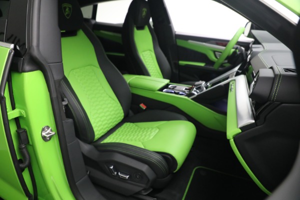 Used 2022 Lamborghini Urus for sale $269,900 at Alfa Romeo of Westport in Westport CT 06880 23