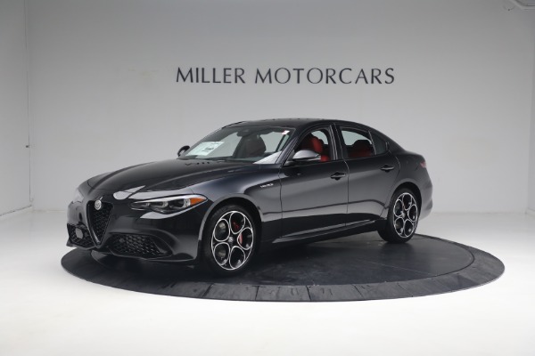 New 2024 Alfa Romeo Giulia Veloce for sale $55,350 at Alfa Romeo of Westport in Westport CT 06880 2