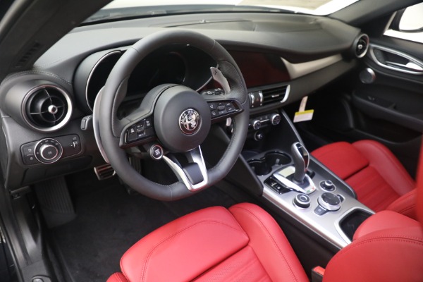 New 2024 Alfa Romeo Giulia Veloce for sale $55,350 at Alfa Romeo of Westport in Westport CT 06880 21