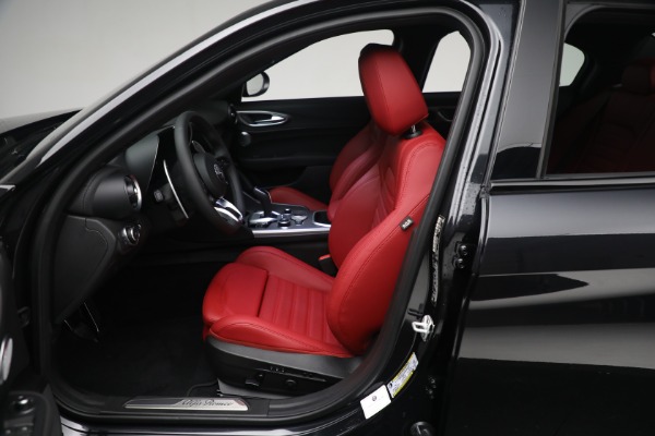 New 2024 Alfa Romeo Giulia Veloce for sale $55,350 at Alfa Romeo of Westport in Westport CT 06880 22