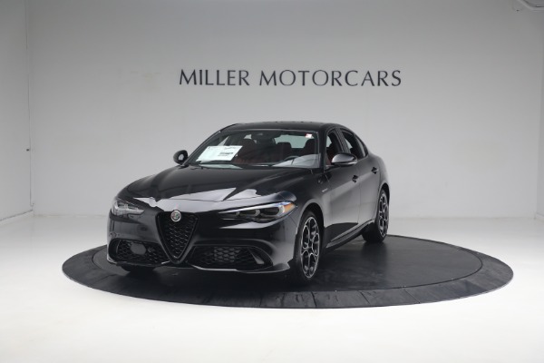 New 2024 Alfa Romeo Giulia Veloce for sale $55,350 at Alfa Romeo of Westport in Westport CT 06880 1