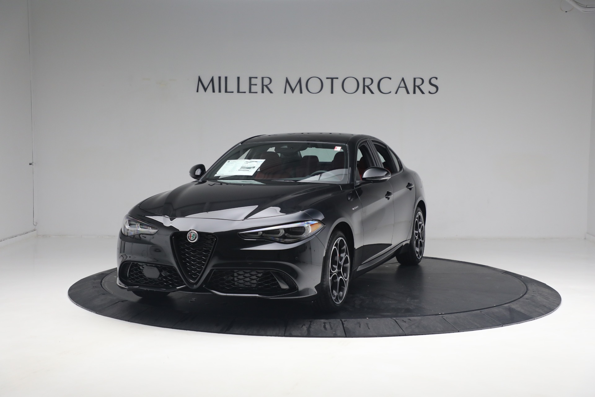 New 2024 Alfa Romeo Giulia Veloce for sale $55,350 at Alfa Romeo of Westport in Westport CT 06880 1
