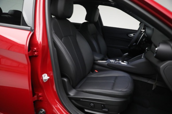 New 2024 Alfa Romeo Giulia Sprint for sale Sold at Alfa Romeo of Westport in Westport CT 06880 23