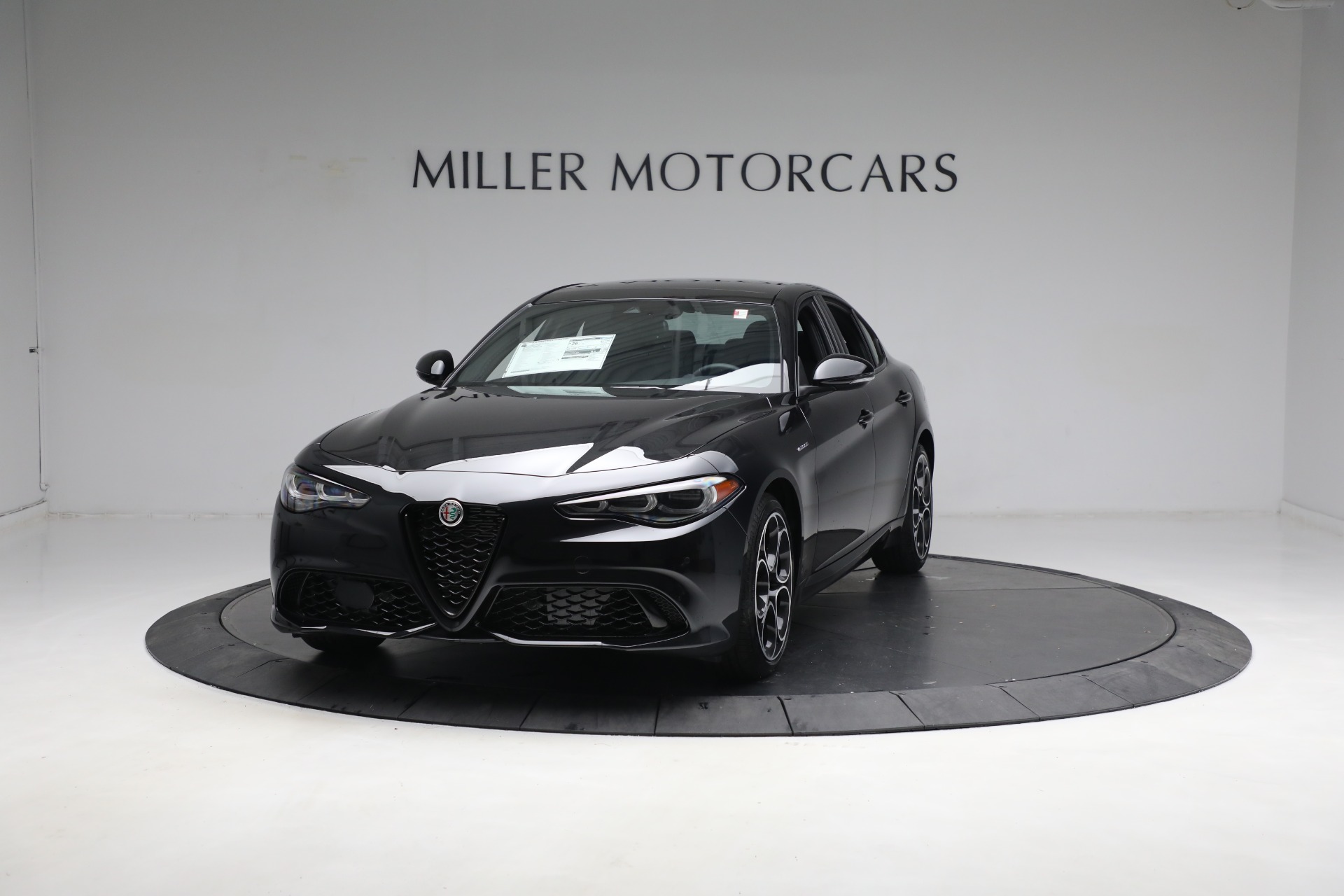New 2024 Alfa Romeo Giulia Veloce for sale $54,600 at Alfa Romeo of Westport in Westport CT 06880 1