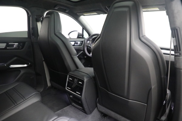 Used 2023 Porsche Cayenne Turbo Coupe for sale $149,900 at Alfa Romeo of Westport in Westport CT 06880 21