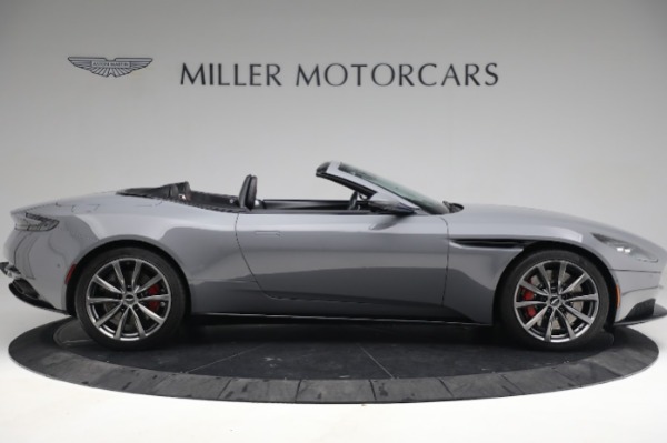 Used 2019 Aston Martin DB11 Volante for sale $129,900 at Alfa Romeo of Westport in Westport CT 06880 8