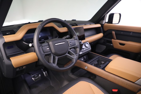 Used 2023 Land Rover Defender 130 X for sale $99,900 at Alfa Romeo of Westport in Westport CT 06880 16