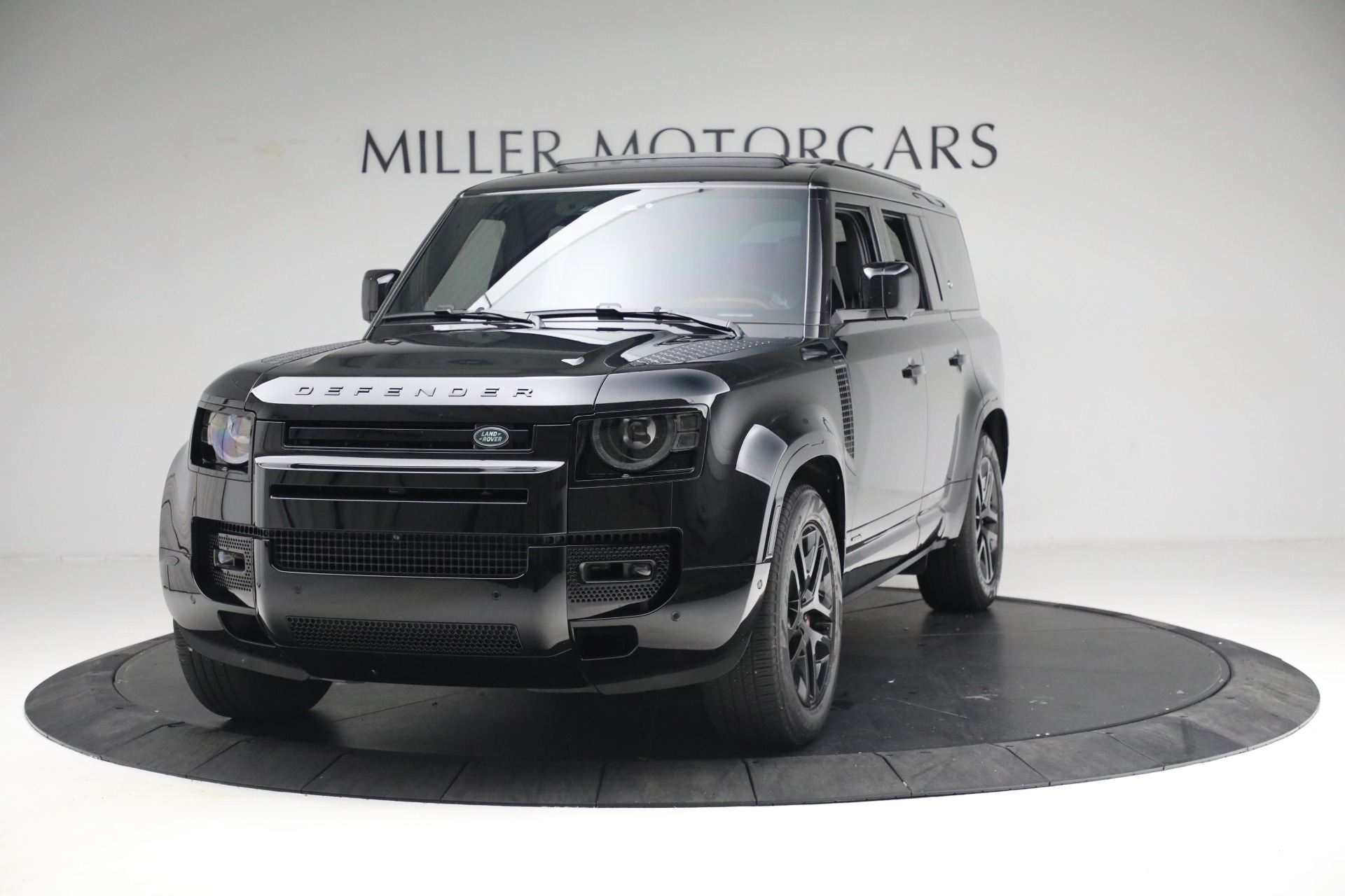 Used 2023 Land Rover Defender 130 X for sale $99,900 at Alfa Romeo of Westport in Westport CT 06880 1