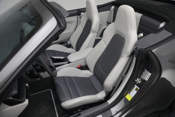 Used 2021 Porsche 911 Carrera S for sale $159,900 at Alfa Romeo of Westport in Westport CT 06880 21