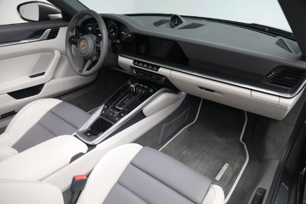 Used 2021 Porsche 911 Carrera S for sale $159,900 at Alfa Romeo of Westport in Westport CT 06880 24
