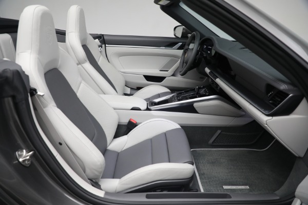Used 2021 Porsche 911 Carrera S for sale $159,900 at Alfa Romeo of Westport in Westport CT 06880 25