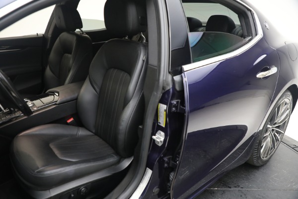 Used 2020 Maserati Ghibli SQ4 for sale Sold at Alfa Romeo of Westport in Westport CT 06880 22