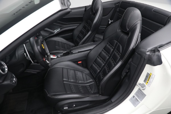 Used 2017 Ferrari California T for sale $151,900 at Alfa Romeo of Westport in Westport CT 06880 21