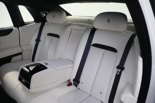 Used 2022 Rolls-Royce Ghost for sale $299,900 at Alfa Romeo of Westport in Westport CT 06880 21