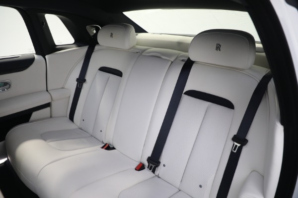 Used 2022 Rolls-Royce Ghost for sale $295,900 at Alfa Romeo of Westport in Westport CT 06880 22