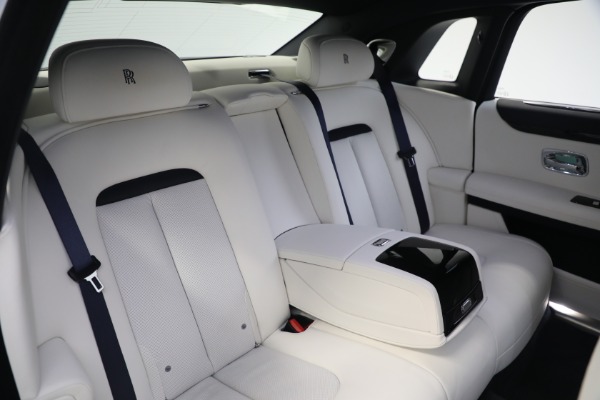 Used 2022 Rolls-Royce Ghost for sale $299,900 at Alfa Romeo of Westport in Westport CT 06880 24