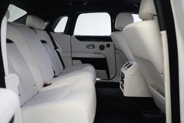 Used 2022 Rolls-Royce Ghost for sale $295,900 at Alfa Romeo of Westport in Westport CT 06880 25